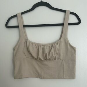 Aritzia Wilfred Free orbit tank top. Size M. in good condition. Taupe / beige